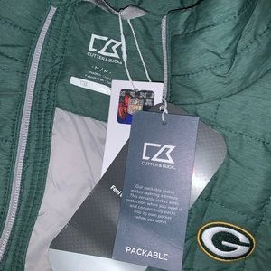NWT Green Bay Packers Winter Vest